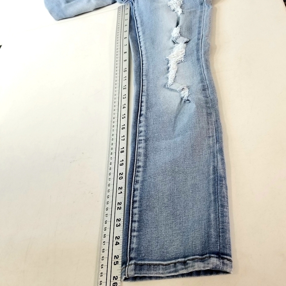 Bebe Women's Size 28 Light Wash Mid Rise Distressed Skinny Jeans - Picture 3 of 8